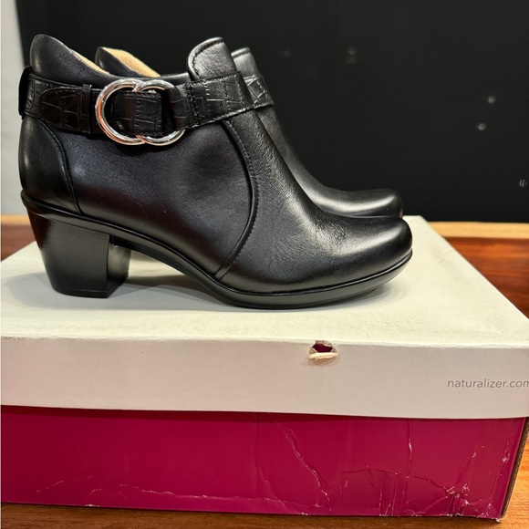 Naturalizer ankle boots - Picture 2 of 9